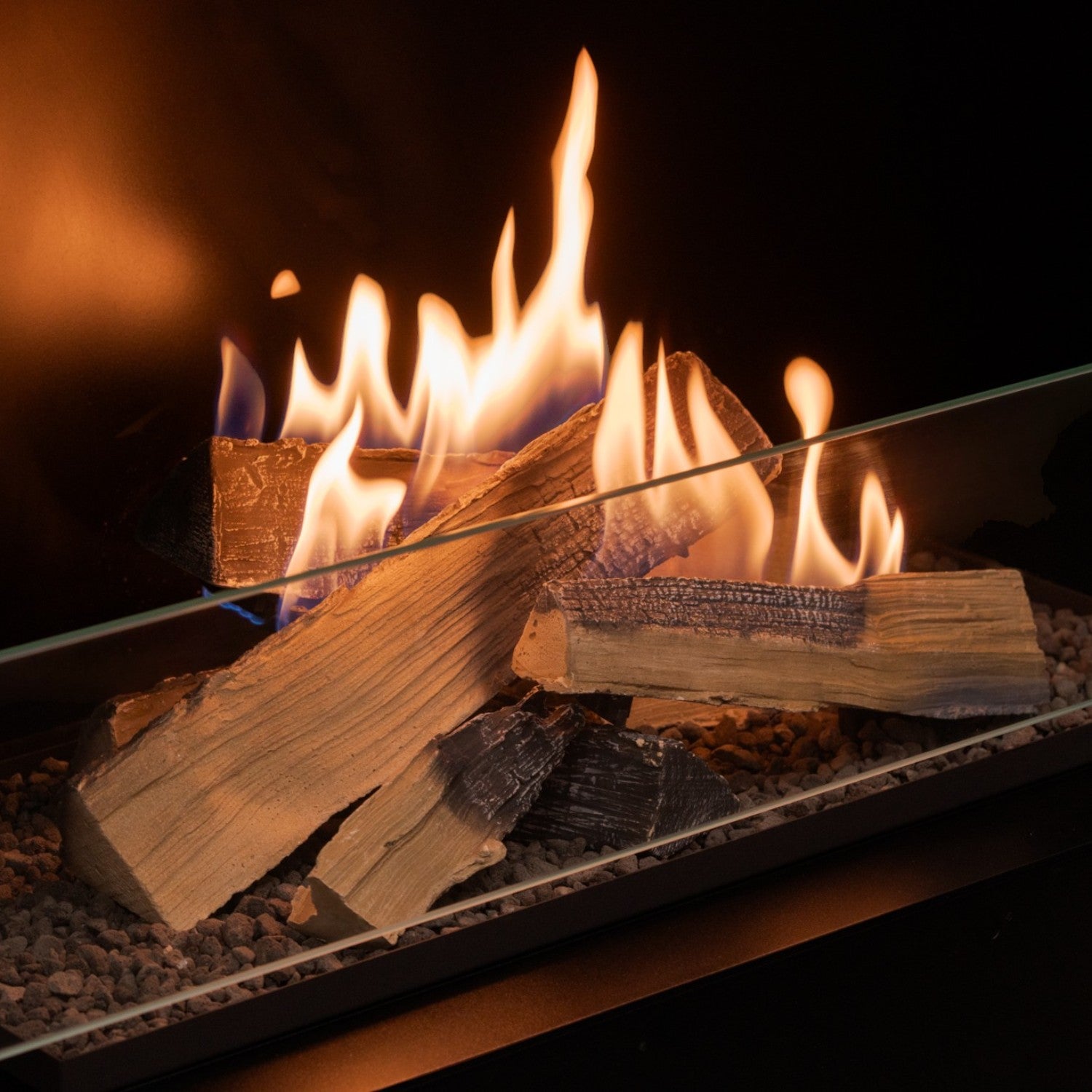 Planika FLA4 990 Logs – Bruciatore a bioetanolo telecomandato con fiamme realistiche su ceppi