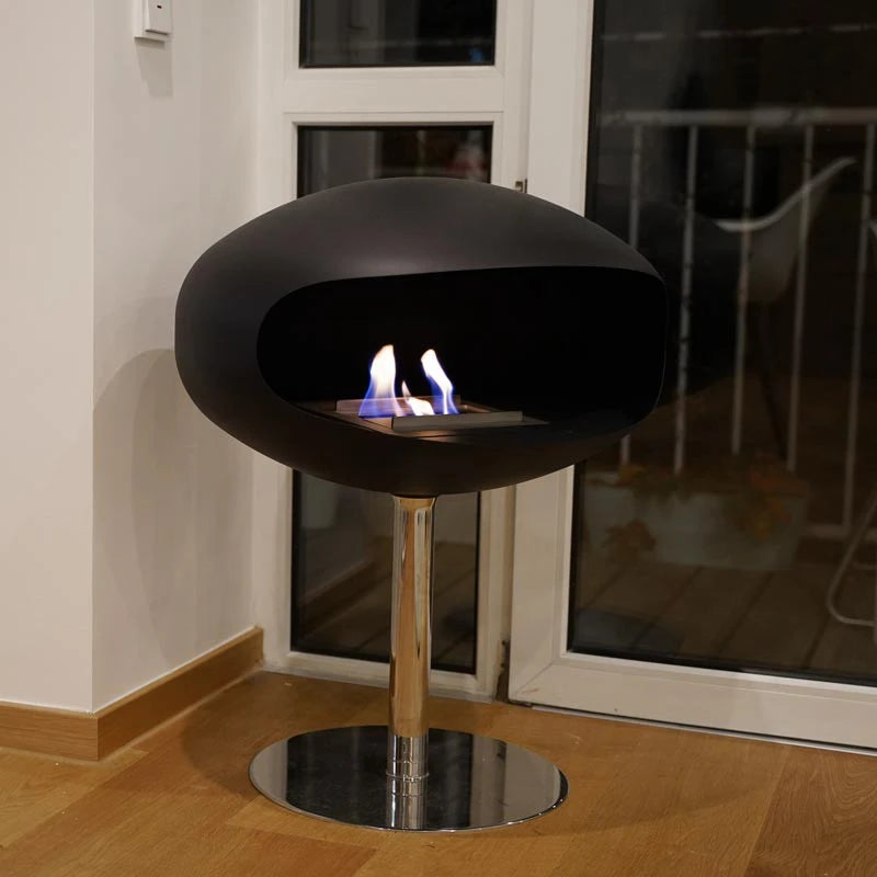 Cocoon Pedestal - Biocamino da Terra Nero + Base in Acciaio